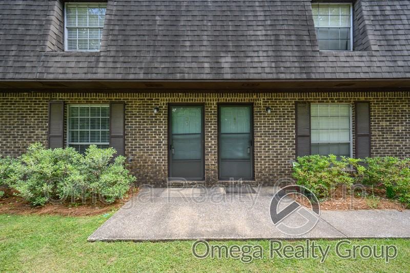 3 Indianwood Dr - Photo 2 of 34