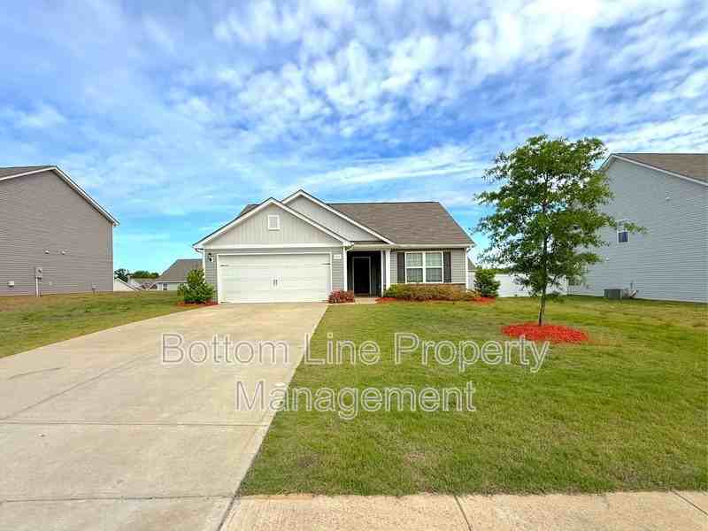 397 Aubrey Woods Dr