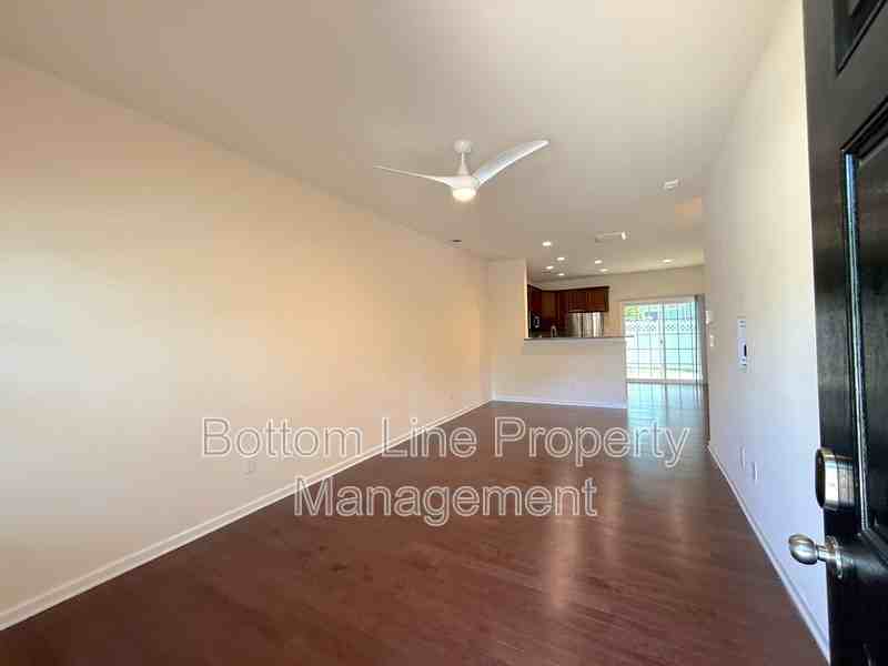 4708 Pepperstone Ln - Photo 3 of 20