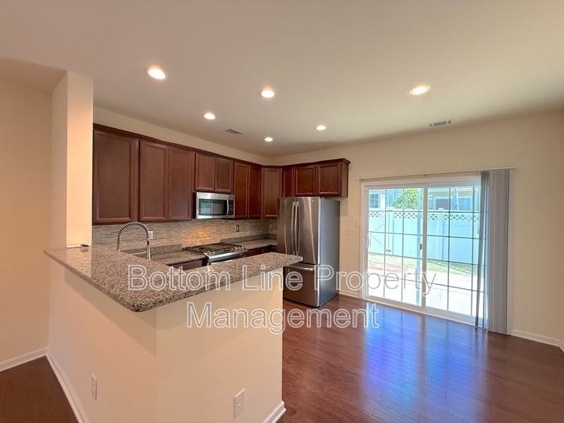 4708 Pepperstone Ln - Photo 6 of 20