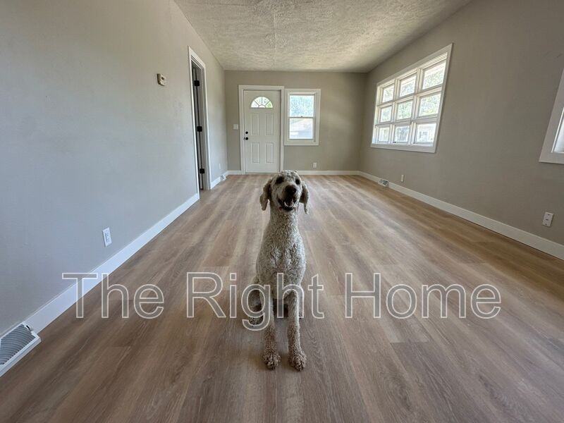 4525 N 70th St - Photo 6 of 18