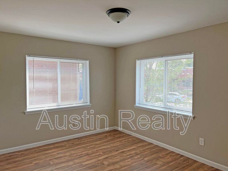 5468 Cologne Ave #B - Photo 3 of 6