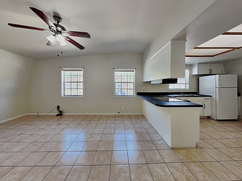 9213 N 13th St #A - Photo 2 of 26