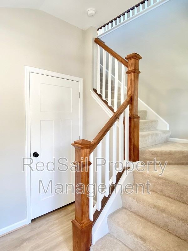 1501 Kathy Ann Way E - Photo 2 of 20