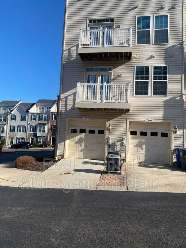 7305 Elkridge Crossing Way - Photo 3 of 20