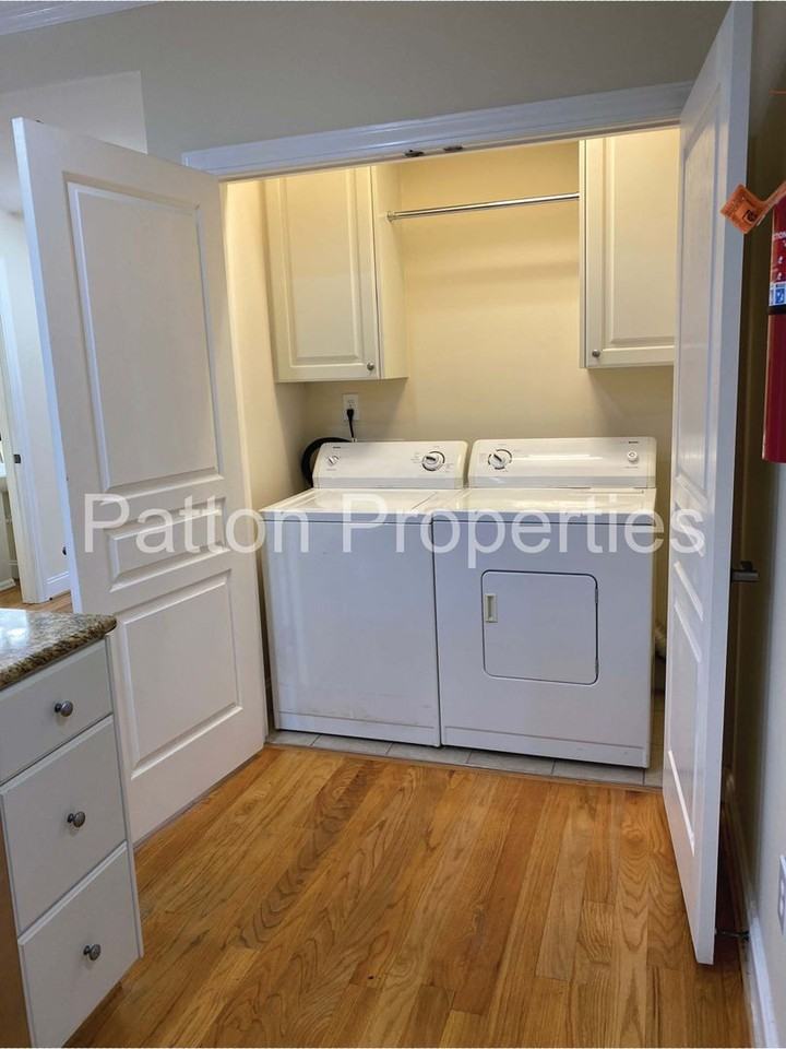 1308 Pulaski St - Photo 3 of 29