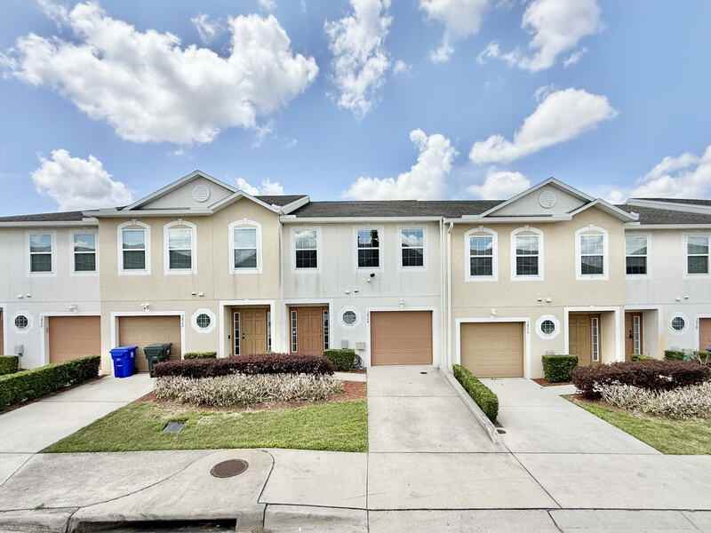 3824 Exeter Ln - Photo 3 of 50