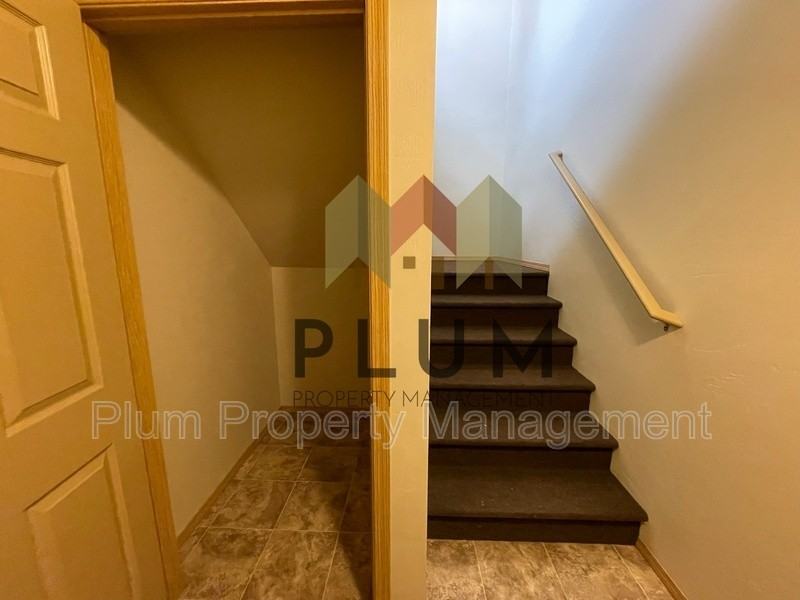 1360 S Garfield St #200 - Photo 4 of 29
