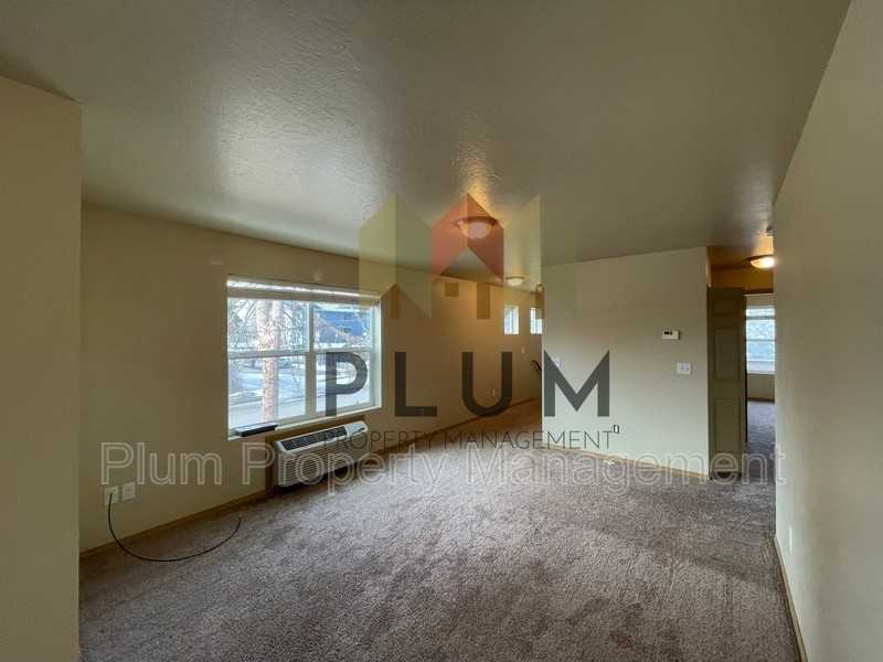 1360 S Garfield St #200 - Photo 7 of 29