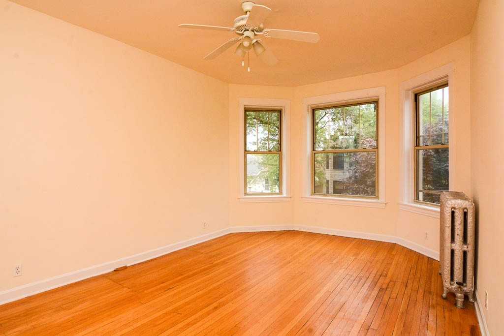 2453 N Spaulding Ave #3 - Photo 5 of 21