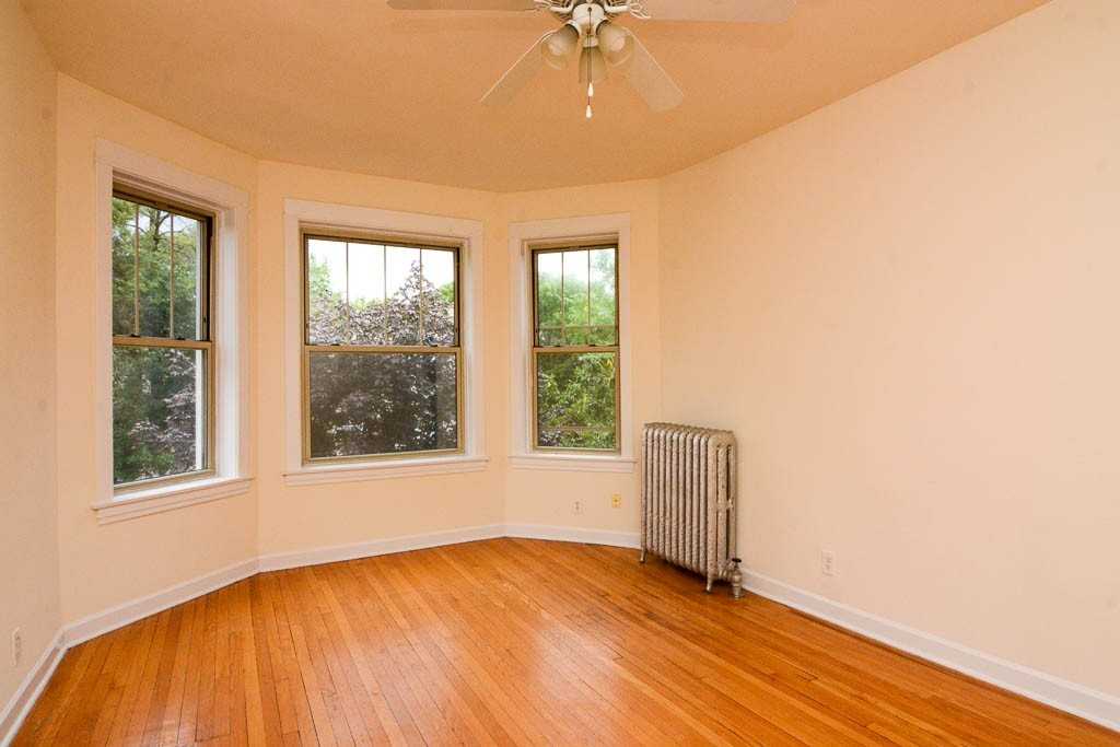 2453 N Spaulding Ave #3 - Photo 6 of 21