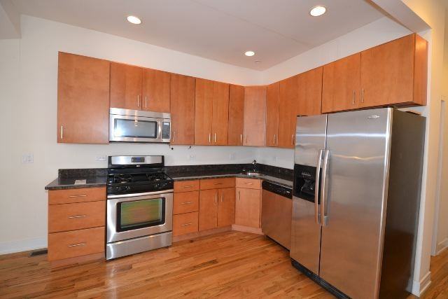 2835 N Damen Ave #1F - Photo 2 of 19