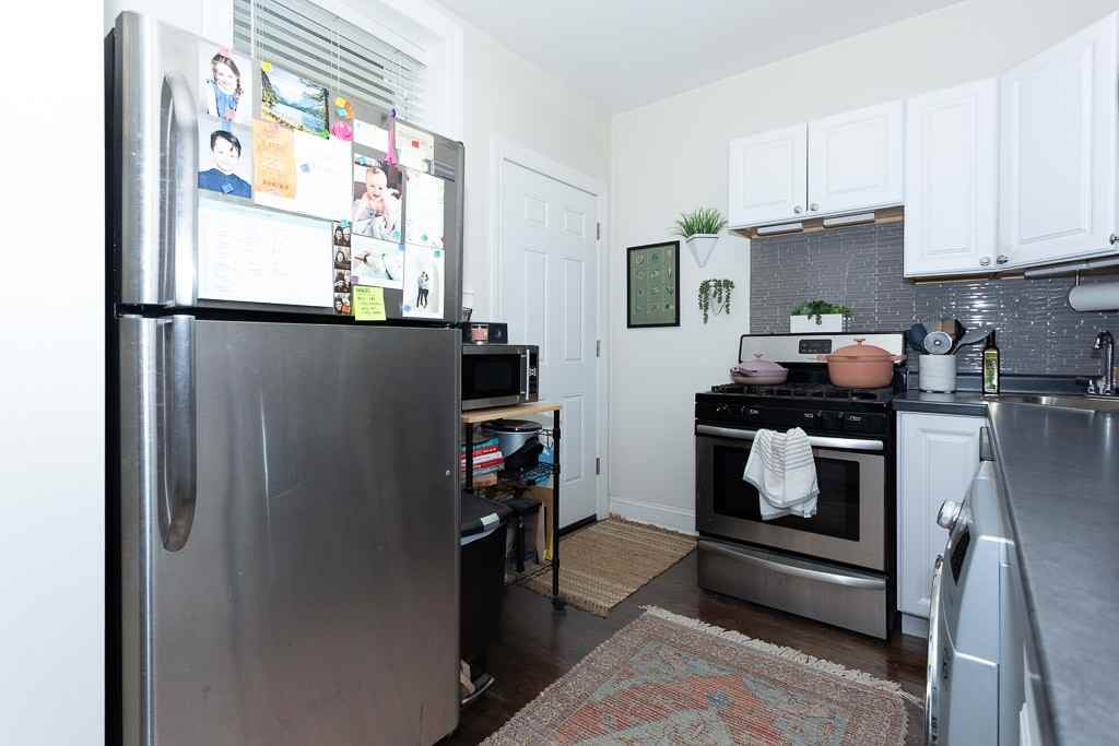 3703 N Hoyne Ave #3 - Photo 4 of 18