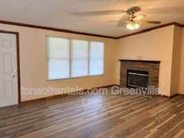 featured image of 112 Acorn Trl