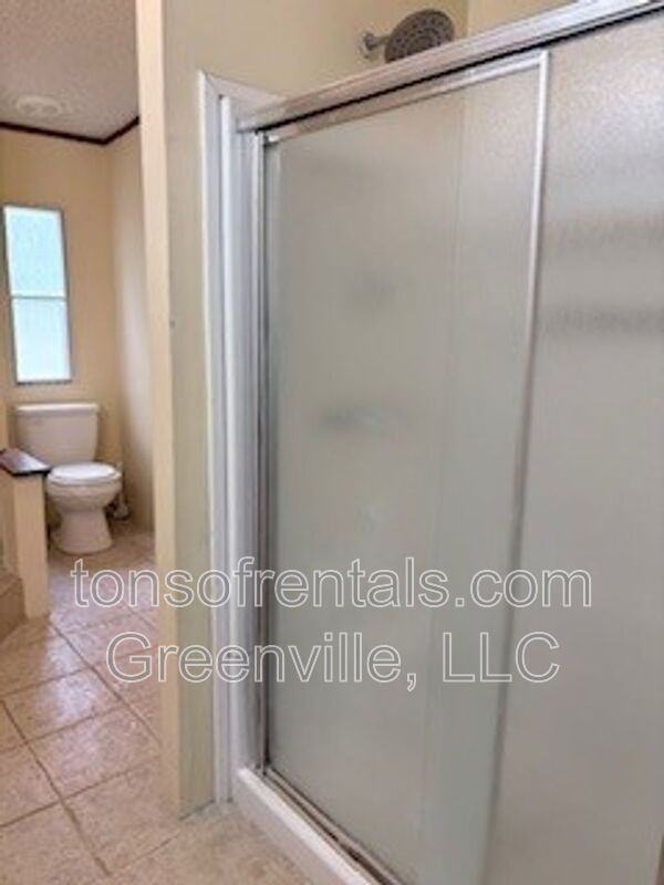 112 Acorn Trl - Photo 7 of 15