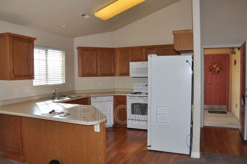 1705 Westbury Way - Photo 2 of 37