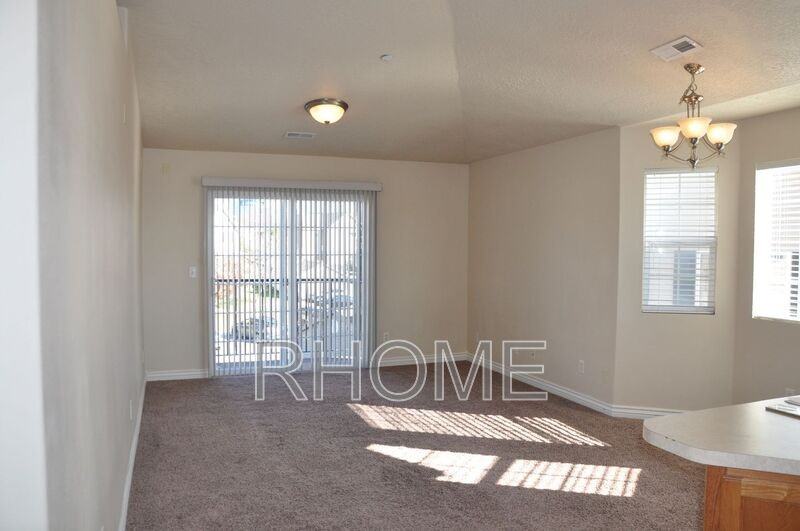 1705 Westbury Way - Photo 7 of 37