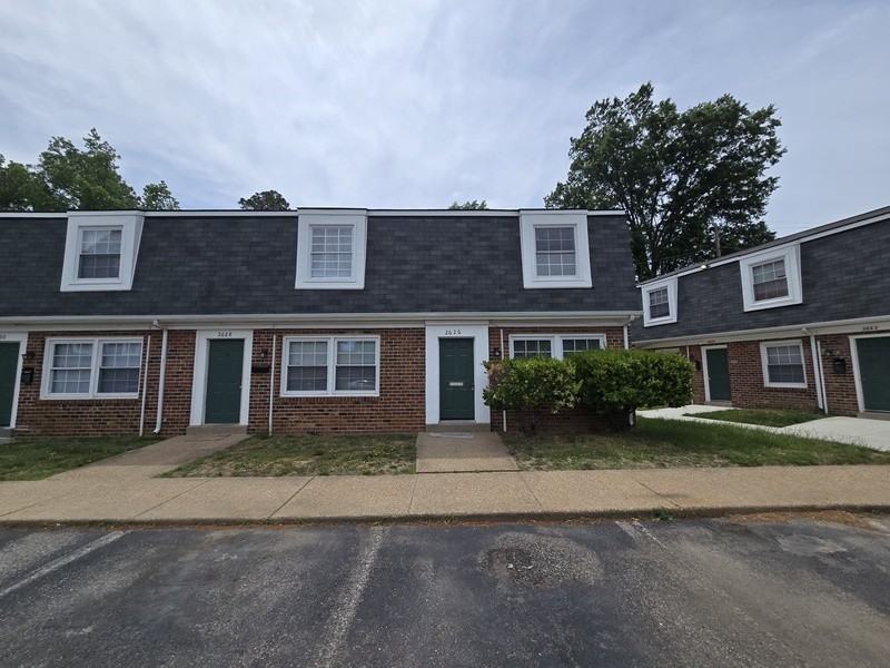 2626 Wayside Dr - Photo 2 of 15