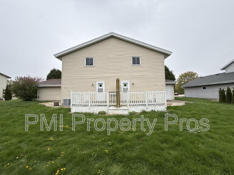 8150 S 88th St - Photo 4 of 38