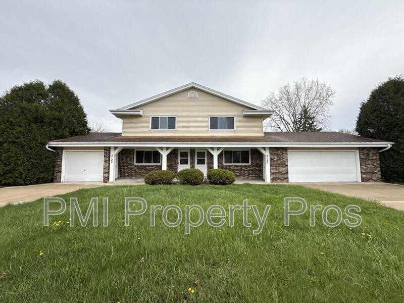 8150 S 88th St - Photo 6 of 38