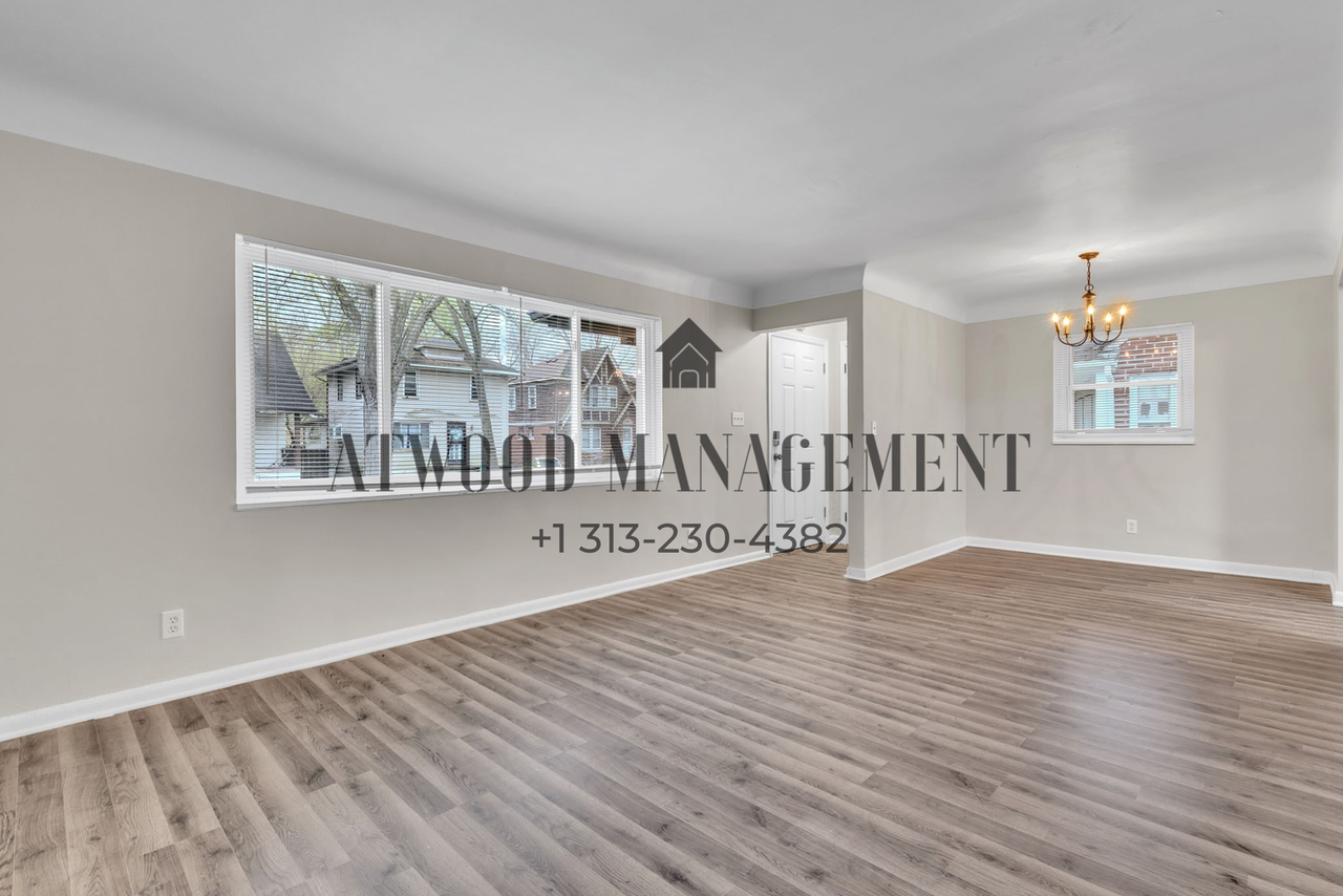 21440 Bennett St - Photo 2 of 15