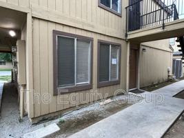 featured image of 3936 W Meadow Ave