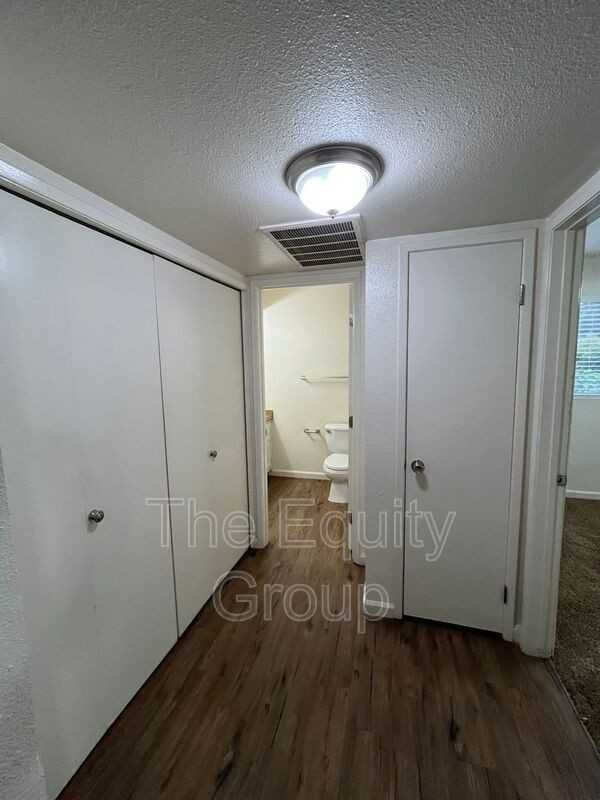 3936 W Meadow Ave - Photo 6 of 18