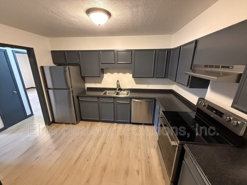 282 Blue Sky Dr #1 - Photo 3 of 13