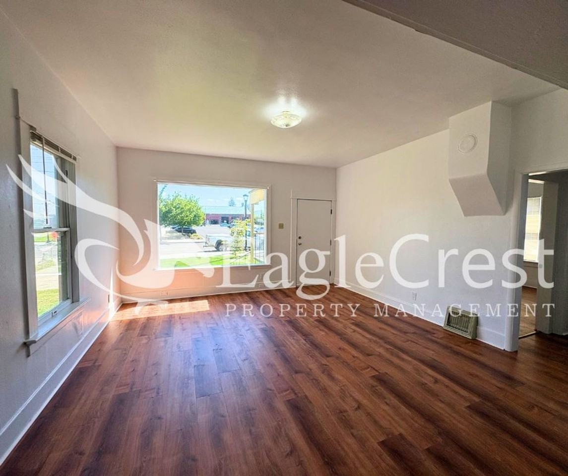 706/708SCollege - Photo 6 of 50