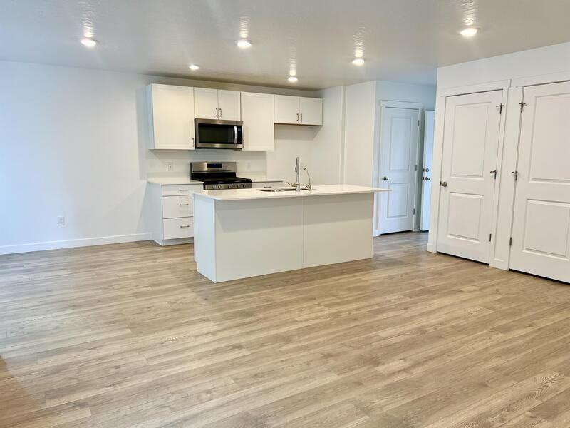 8593 W Meadow Bank Way - Photo 3 of 15