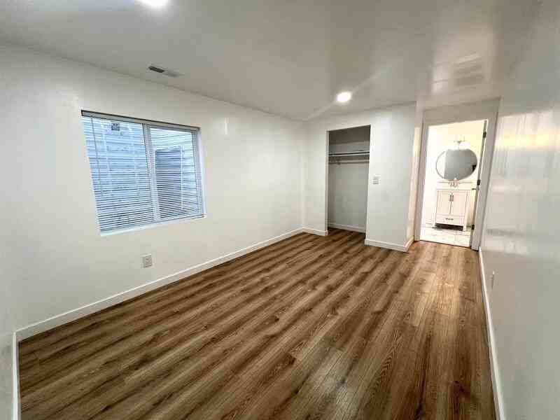 8593 W Meadow Bank Way - Photo 6 of 15