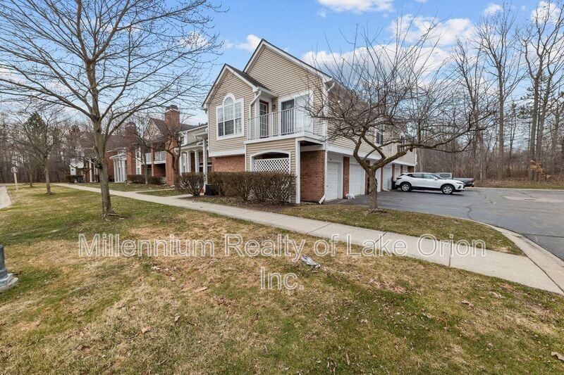 56103 Chesapeake Trl - Photo 2 of 23