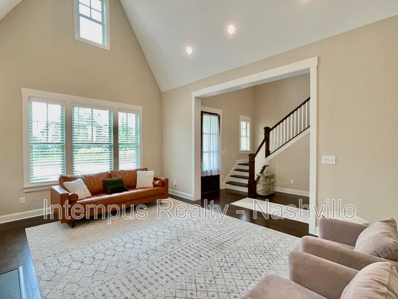 2856 Americus Dr - Photo 5 of 26