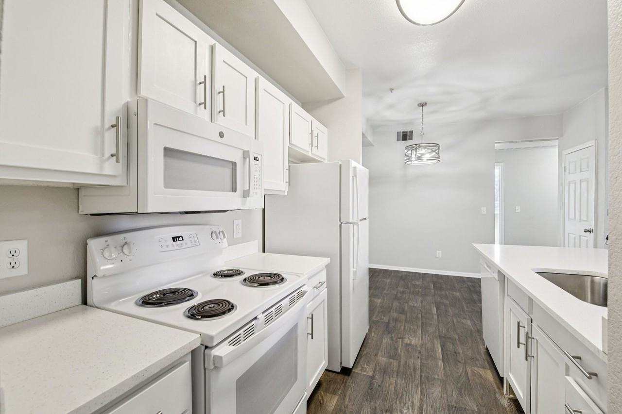 Creekstone Apartments - Photo 4 of 12