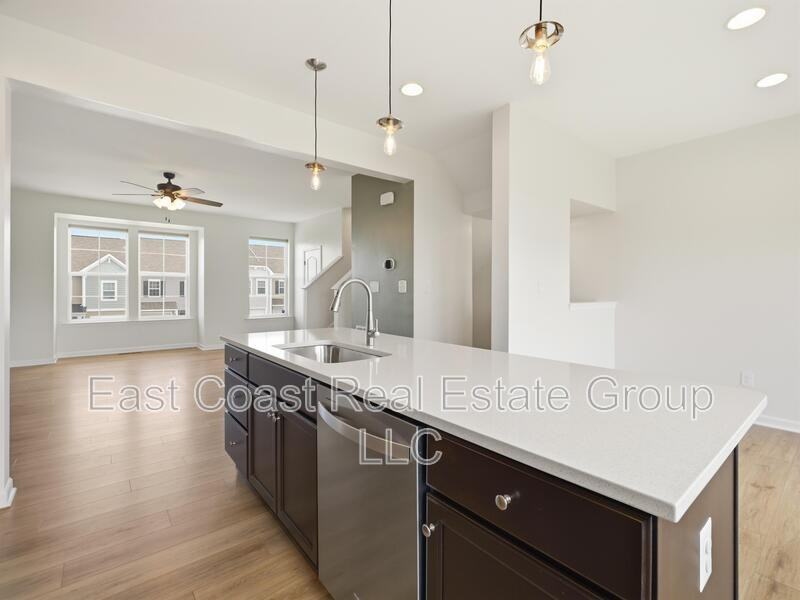 22 Kirby Ct - Photo 7 of 32