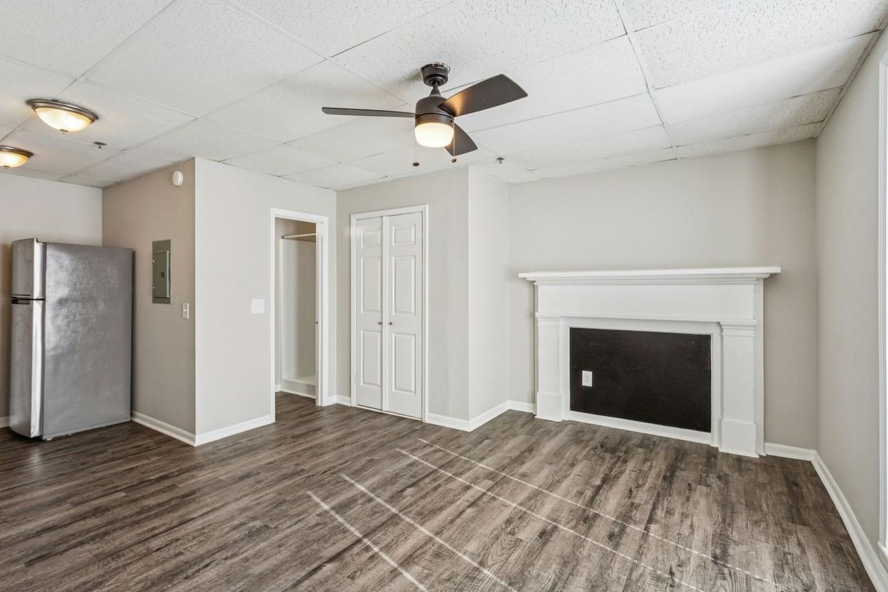 Victorian Village Apartments - Photo 2 of 39