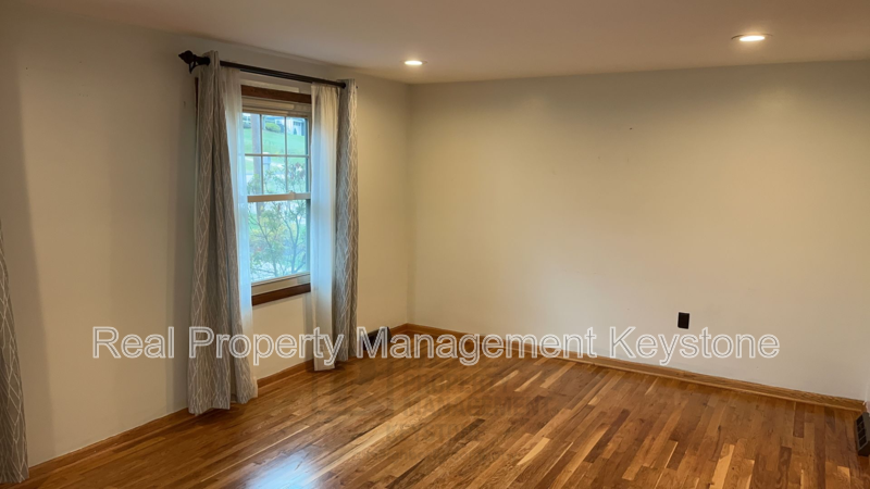 1669 Charlton Heights Rd - Photo 7 of 32