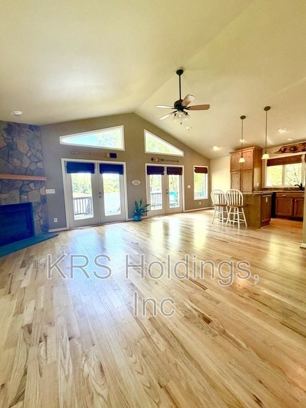 477 Westwood Rd - Photo 2 of 14