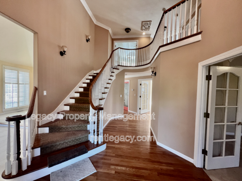 2552 Cotswold Hill Dr - Photo 2 of 25