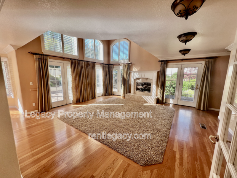 2552 Cotswold Hill Dr - Photo 5 of 25