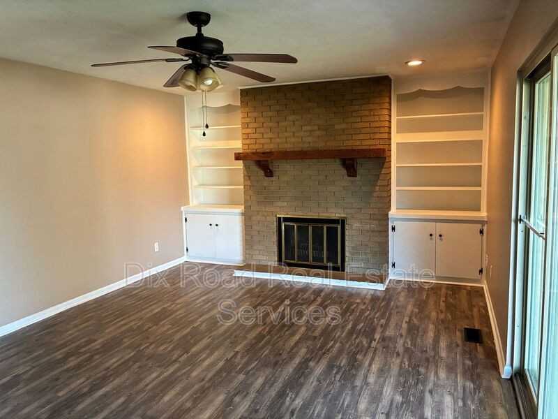 5261 Bromwick Dr - Photo 6 of 34