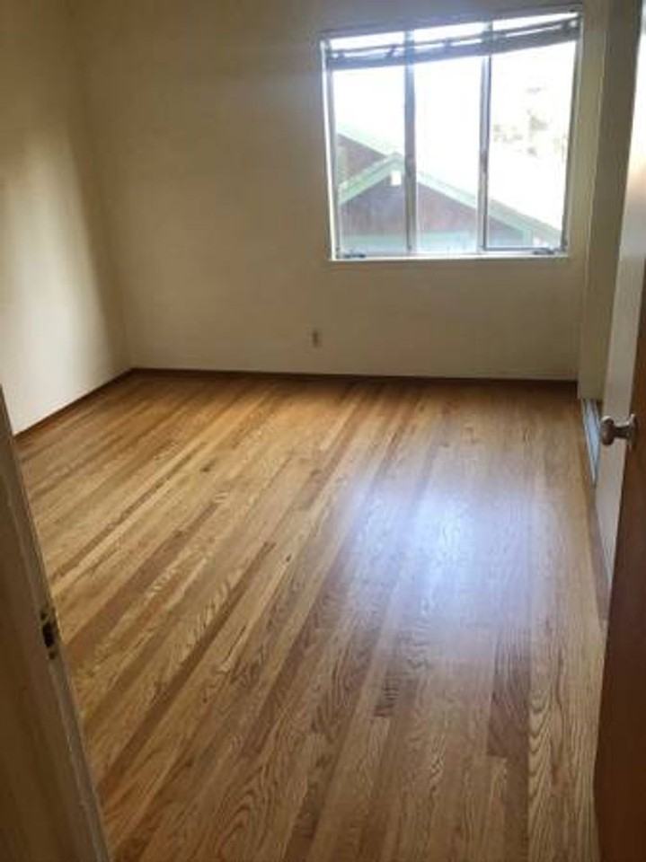 2540 Benvenue LLC - Photo 5 of 16