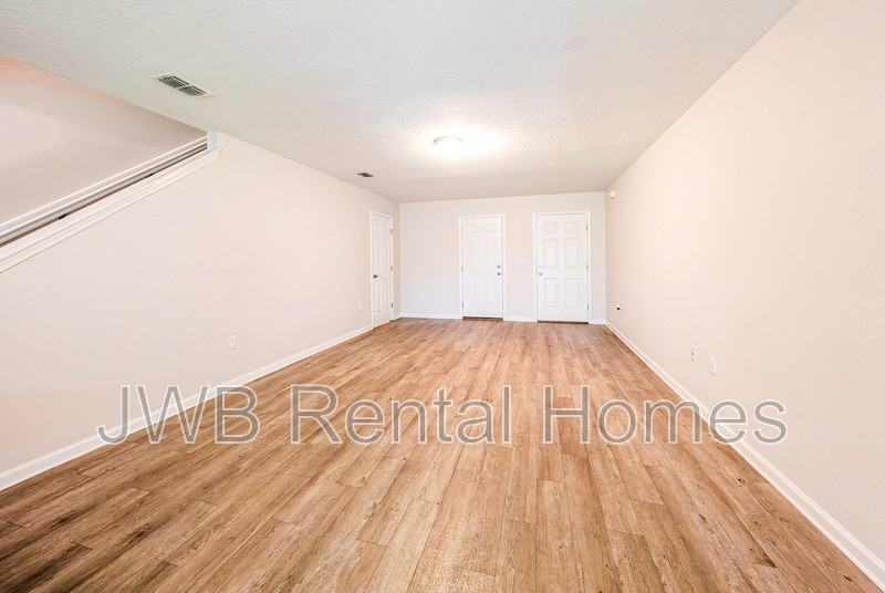 7840 Playschool Ln - Photo 5 of 18