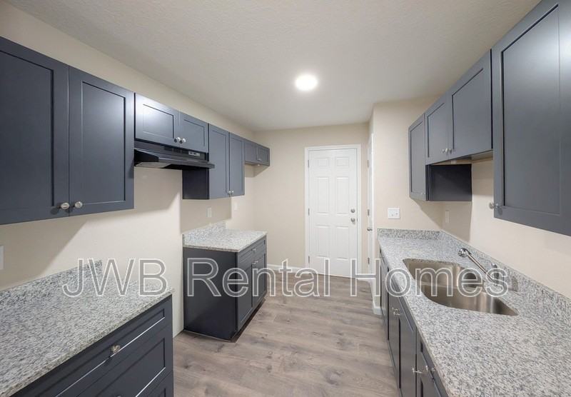 3659 Dignan St - Photo 2 of 17