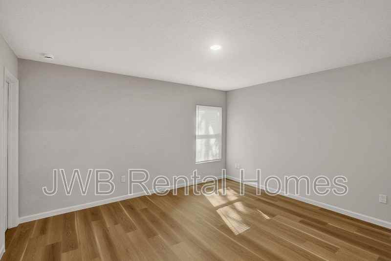 9122 Monroe Ave - Photo 7 of 22