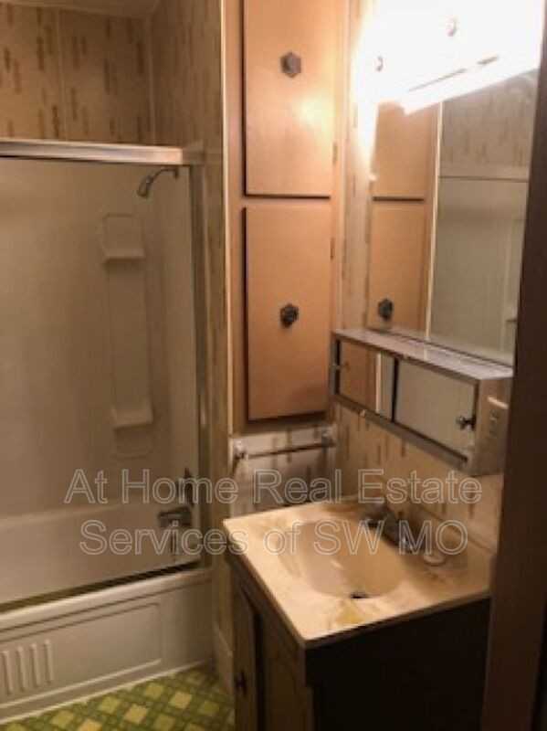 641 S Main Ave #2 - Photo 5 of 8