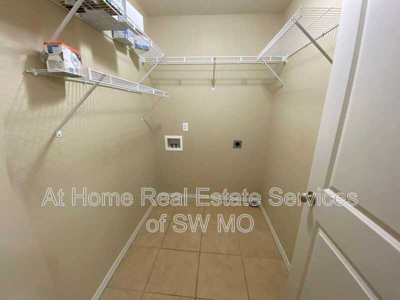 3124 W Golden Valley Ct - Photo 5 of 12