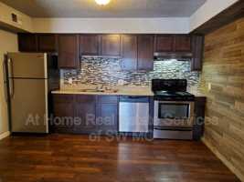 featured image of 712 E Sunshine St #A04