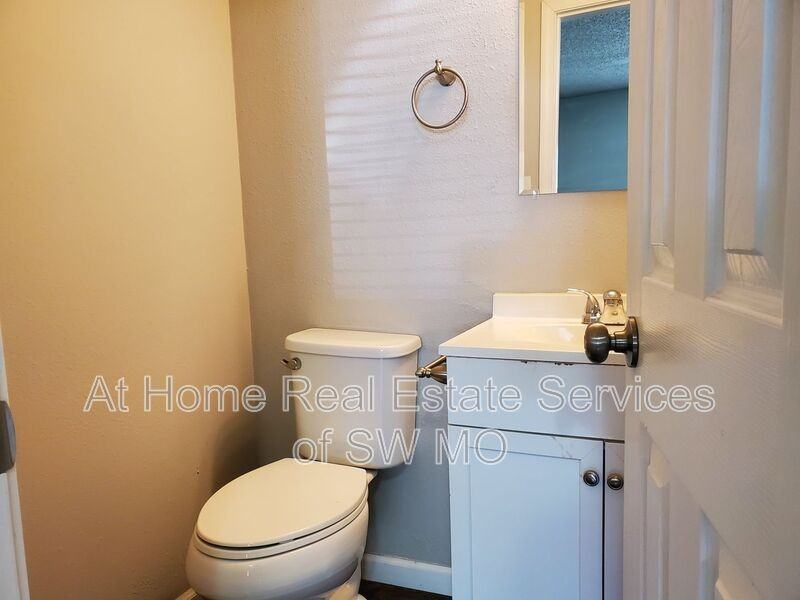 712 E Sunshine St #A04 - Photo 6 of 6