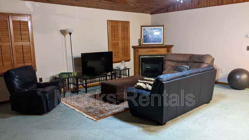 9 Romar Ct - Photo 3 of 5